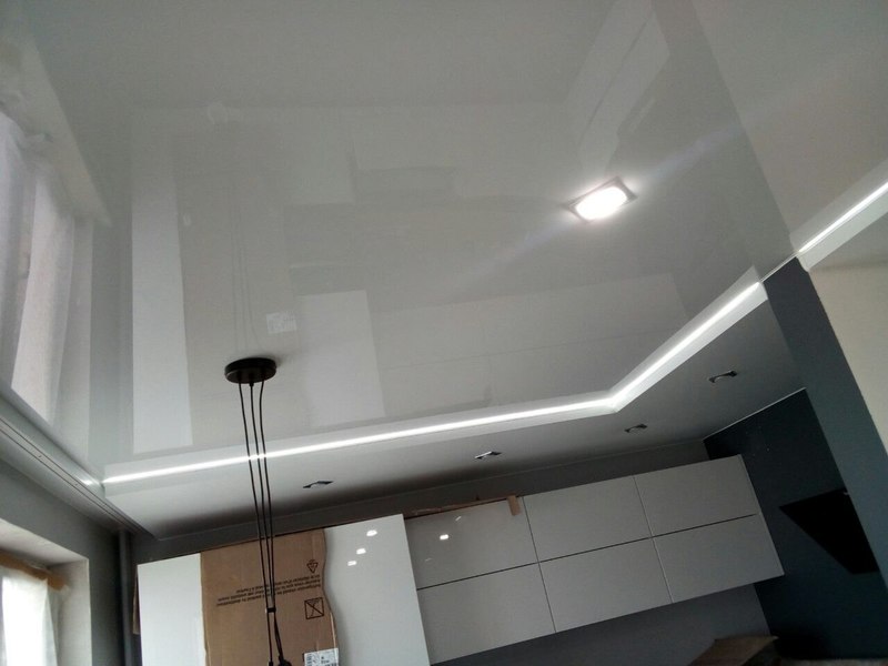 Натяжные потолки