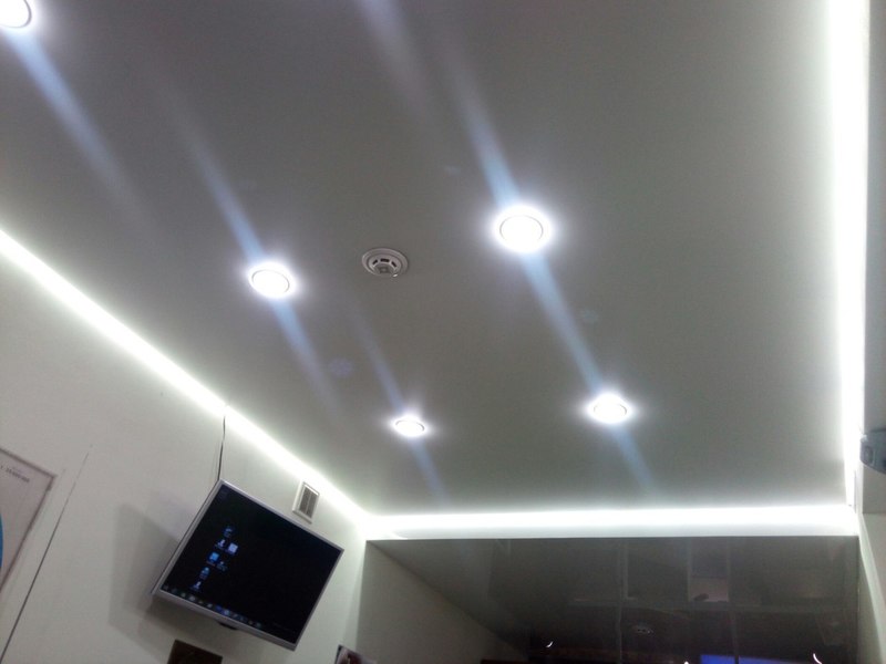 Натяжные потолки