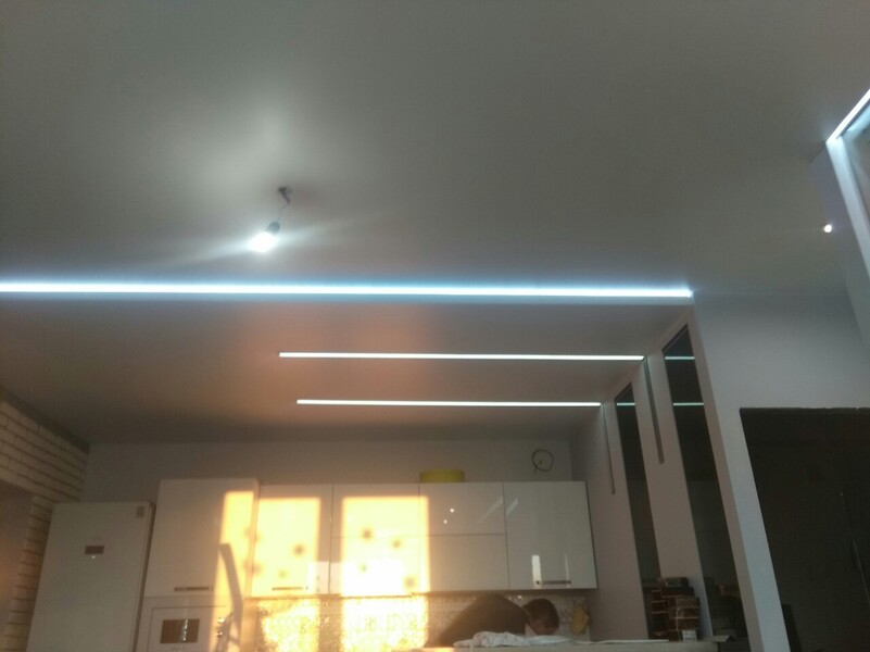 Натяжные потолки