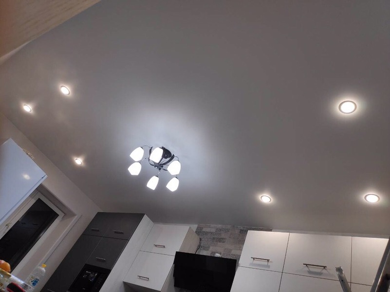 Натяжные потолки