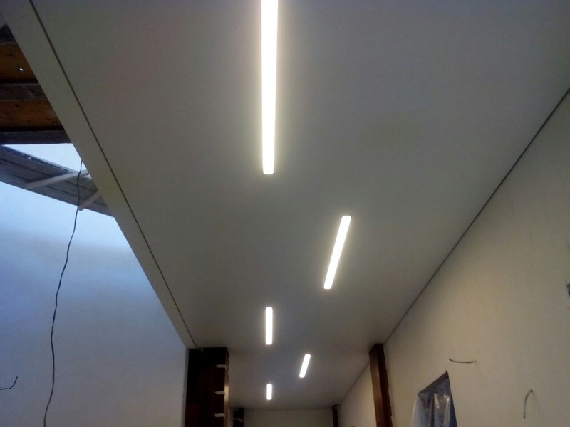 Натяжные потолки