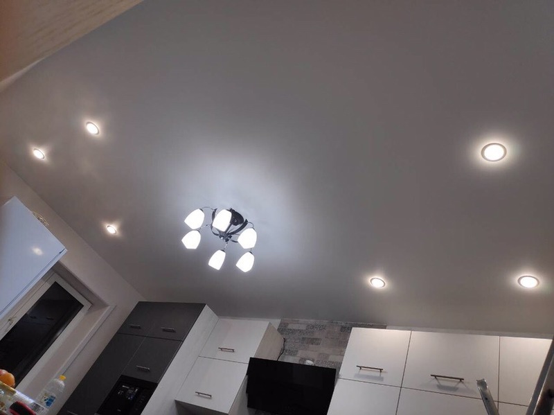 Натяжные потолки